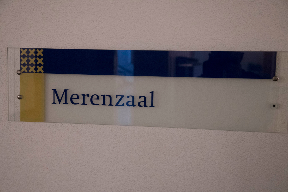 mw97579.jpg