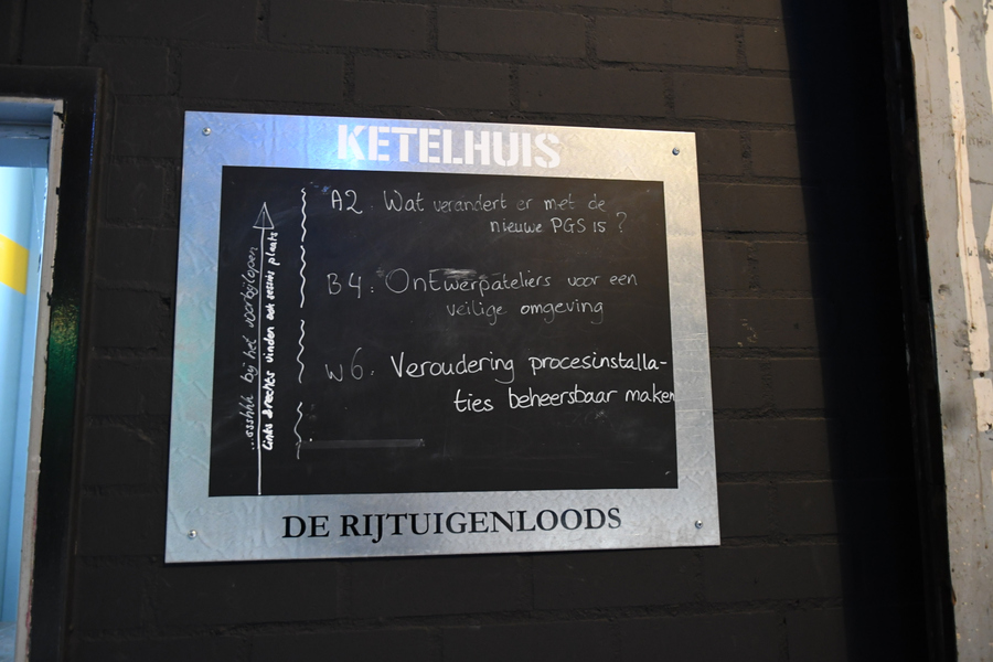 mw02228.nef.jpg